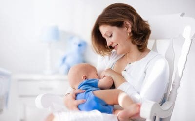 Položaji za dojenje bebe
