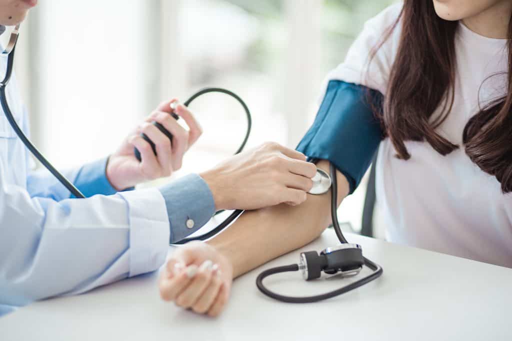 Povišeni krvni tlak: Simptomi na koje trebate obratiti posebnu pažnju