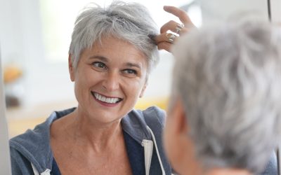Sijeda kosa – zašto kosa s godinama posjedi