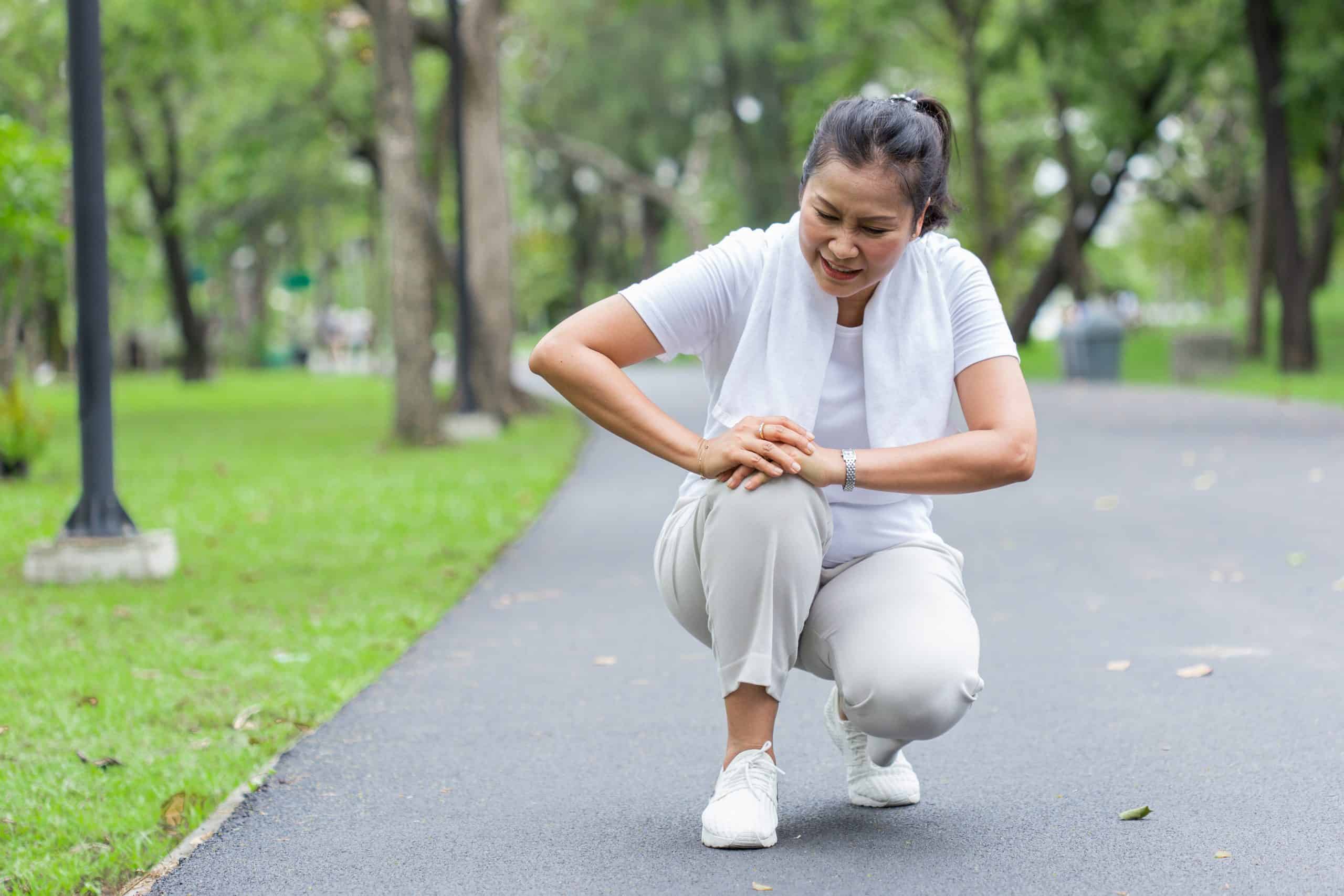 Bol na vanjskoj strani koljena | Uzrok, dijagnoza, simptomi i liječenje