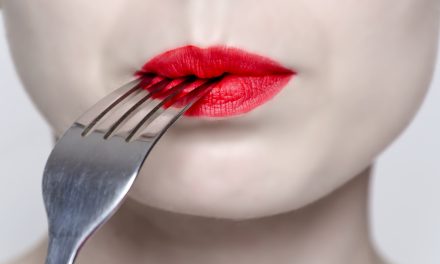 Metalni okus u ustima – uzrok i liječenje