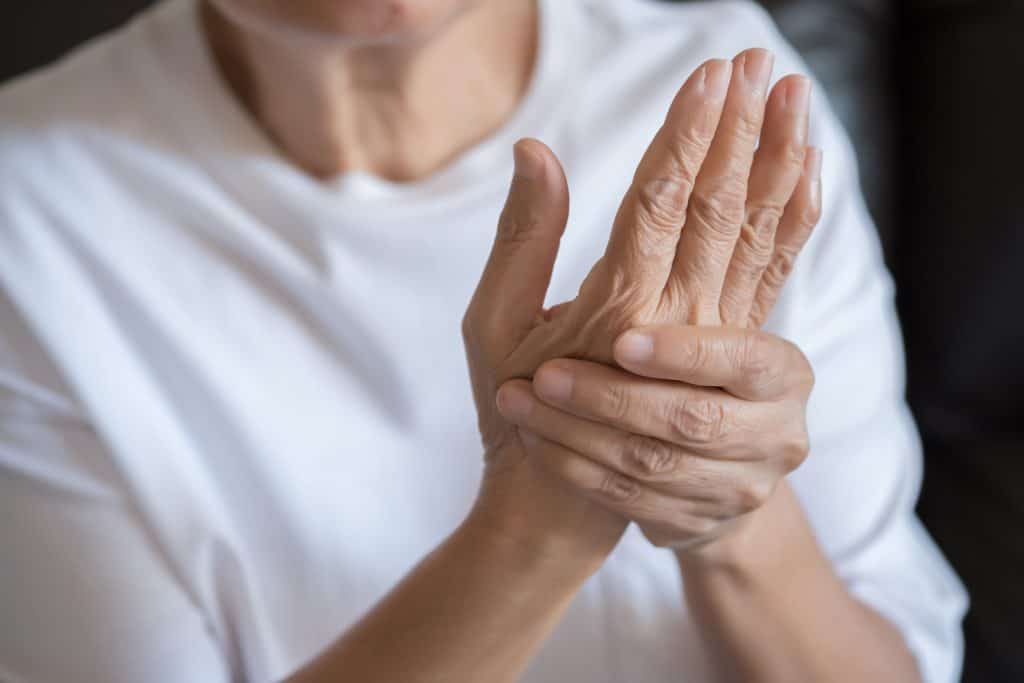 Artroza šaka - uzrok, simptomi i liječenje