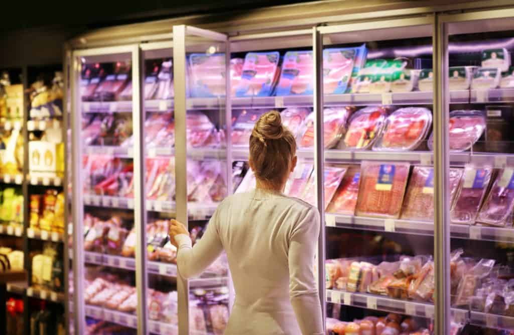 Koliko dugo meso smije biti zamrznuto? Postoji jasno pravilo do kada ga treba iskoristiti, a rok trajanja zavisi i od vrste mesa