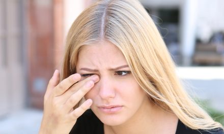 Pijesak u očima – uzrok, simptomi, liječenje