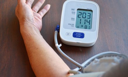 Povišeni krvni tlak – uzrok, simptomi, liječenje