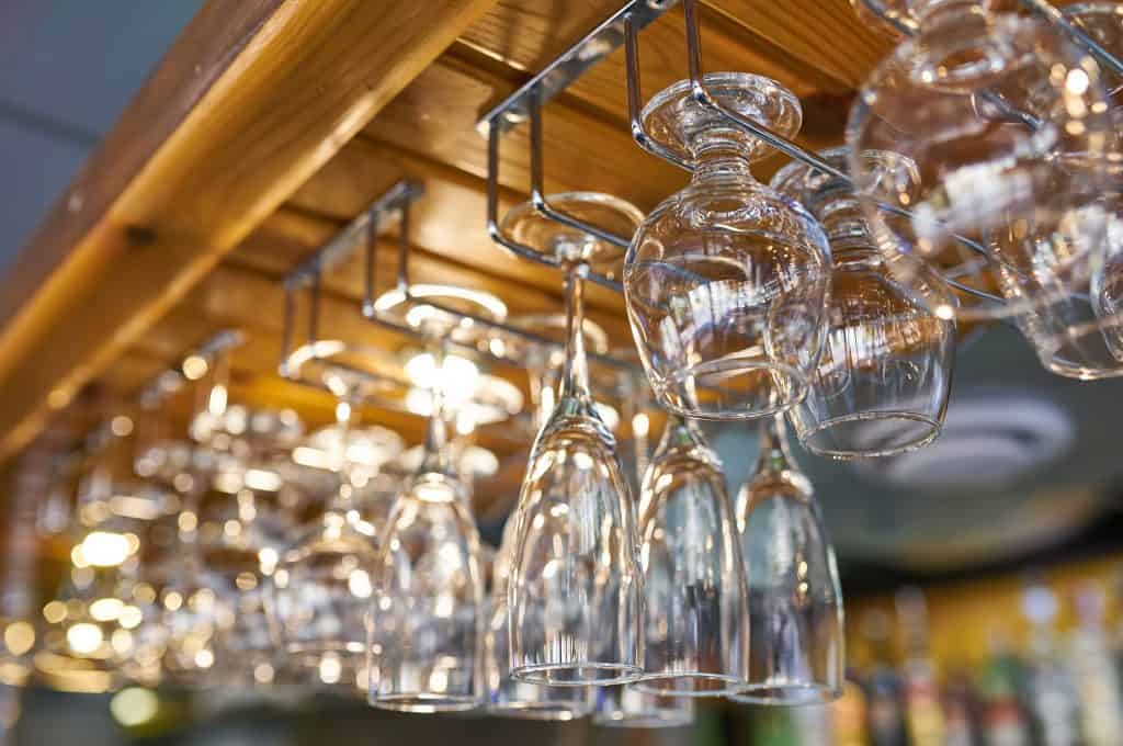 Kako razdvojiti zaglavljene čaše