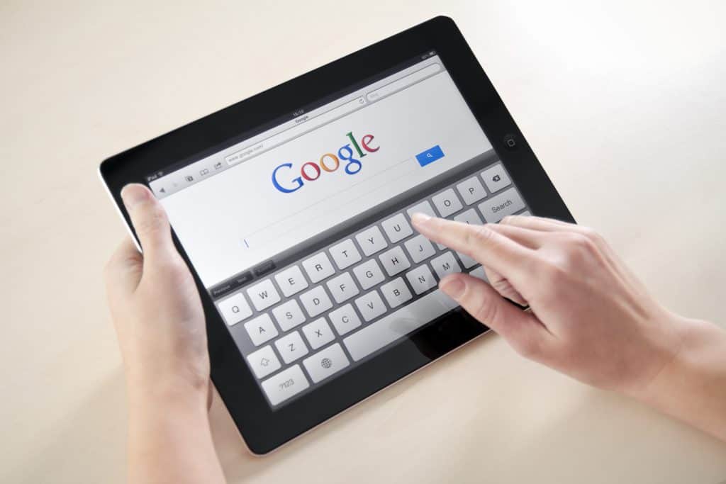 Kako glasovno pretraživati google