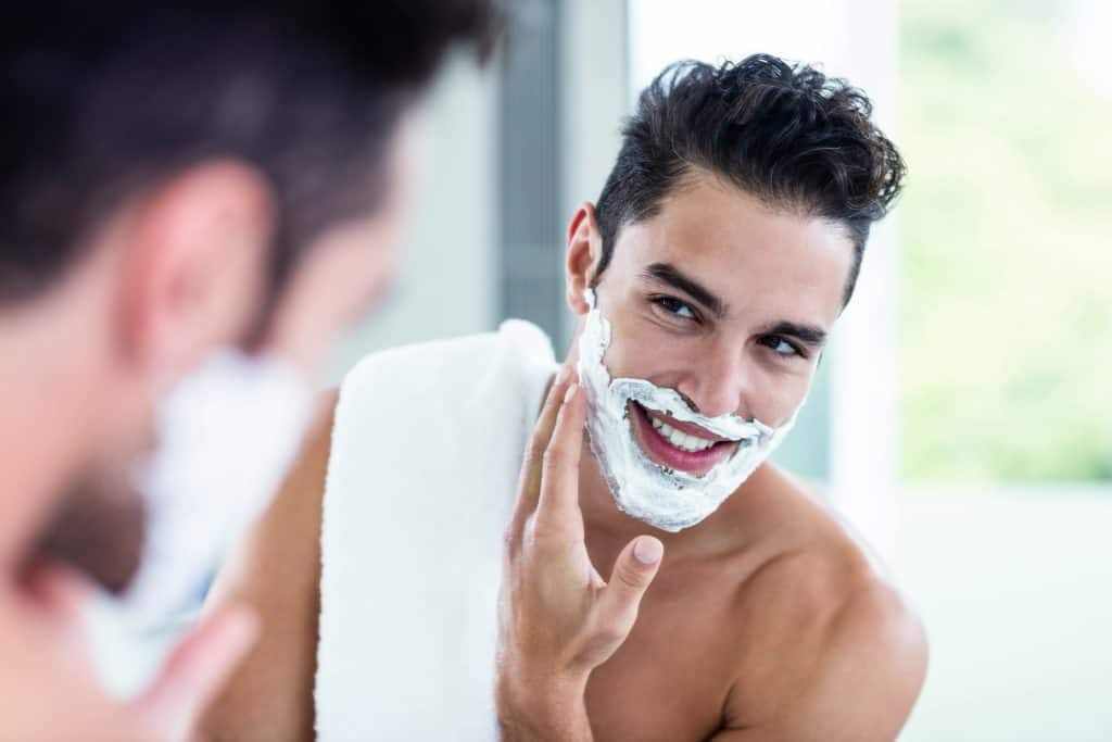 Prestanite se brijati! Ovo je najlakši način za uklanjanje dlačica s lica i tijela bez boli!