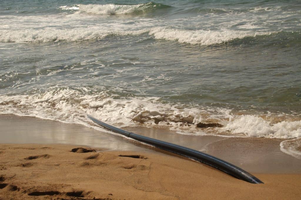 Kako je postavljen telefonski kabel preko oceana
