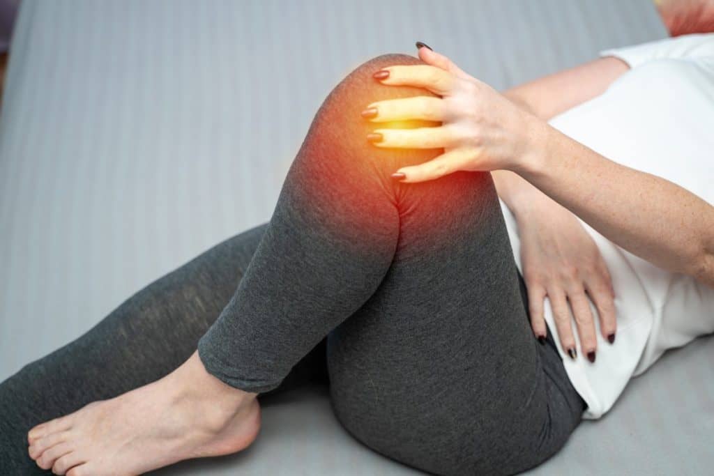 Bolovi u nogama ispod koljena – uzroci i prva pomoć