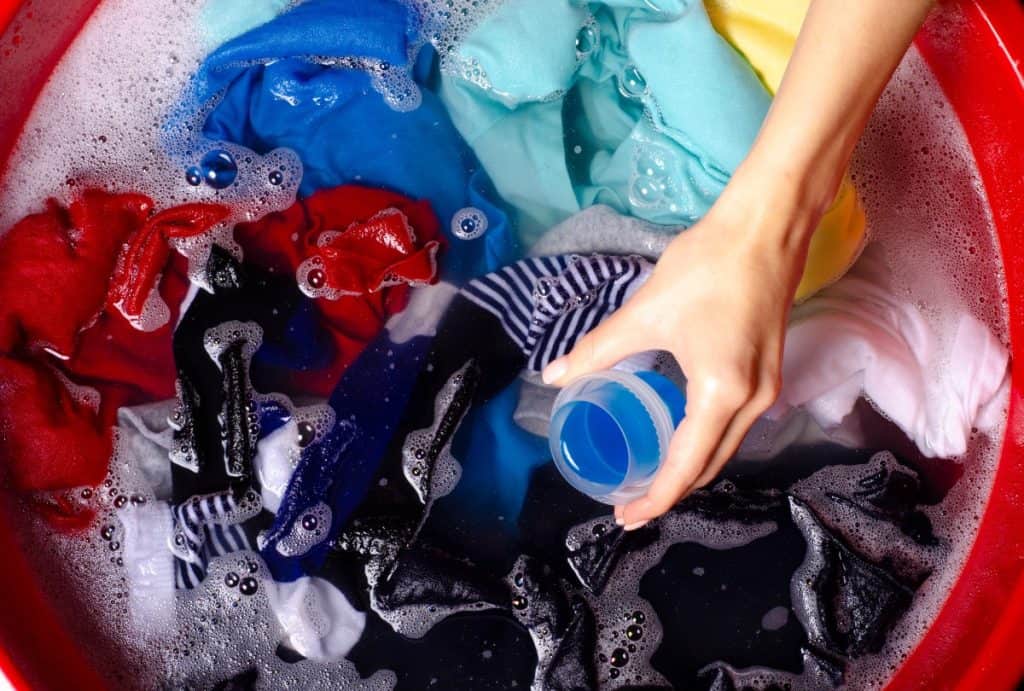 Gdje se stavlja tekući deterdžent